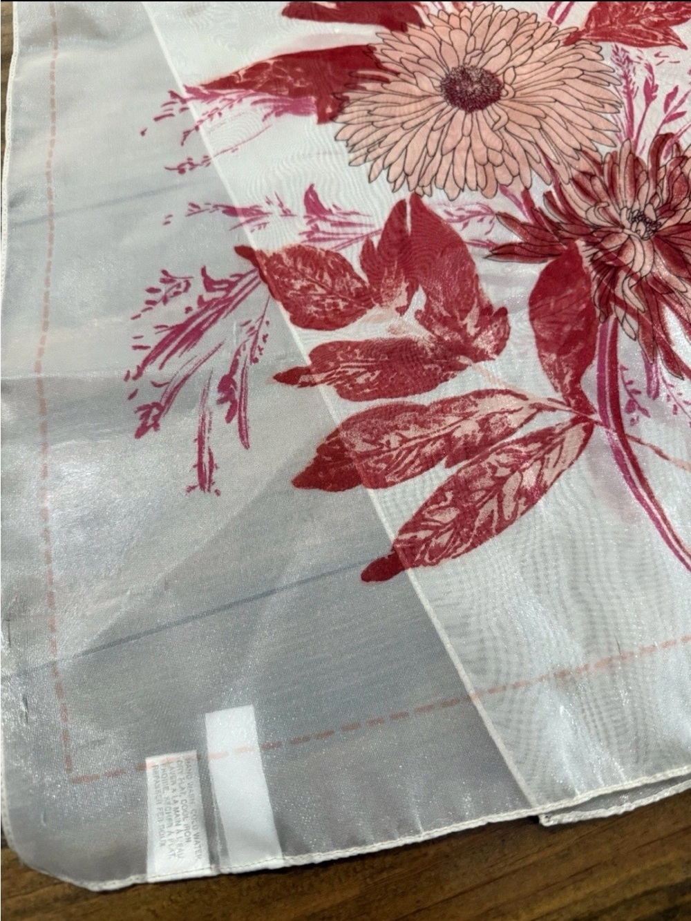 Jones New York Floral Scarf 🧣 - Picture 3 of 11